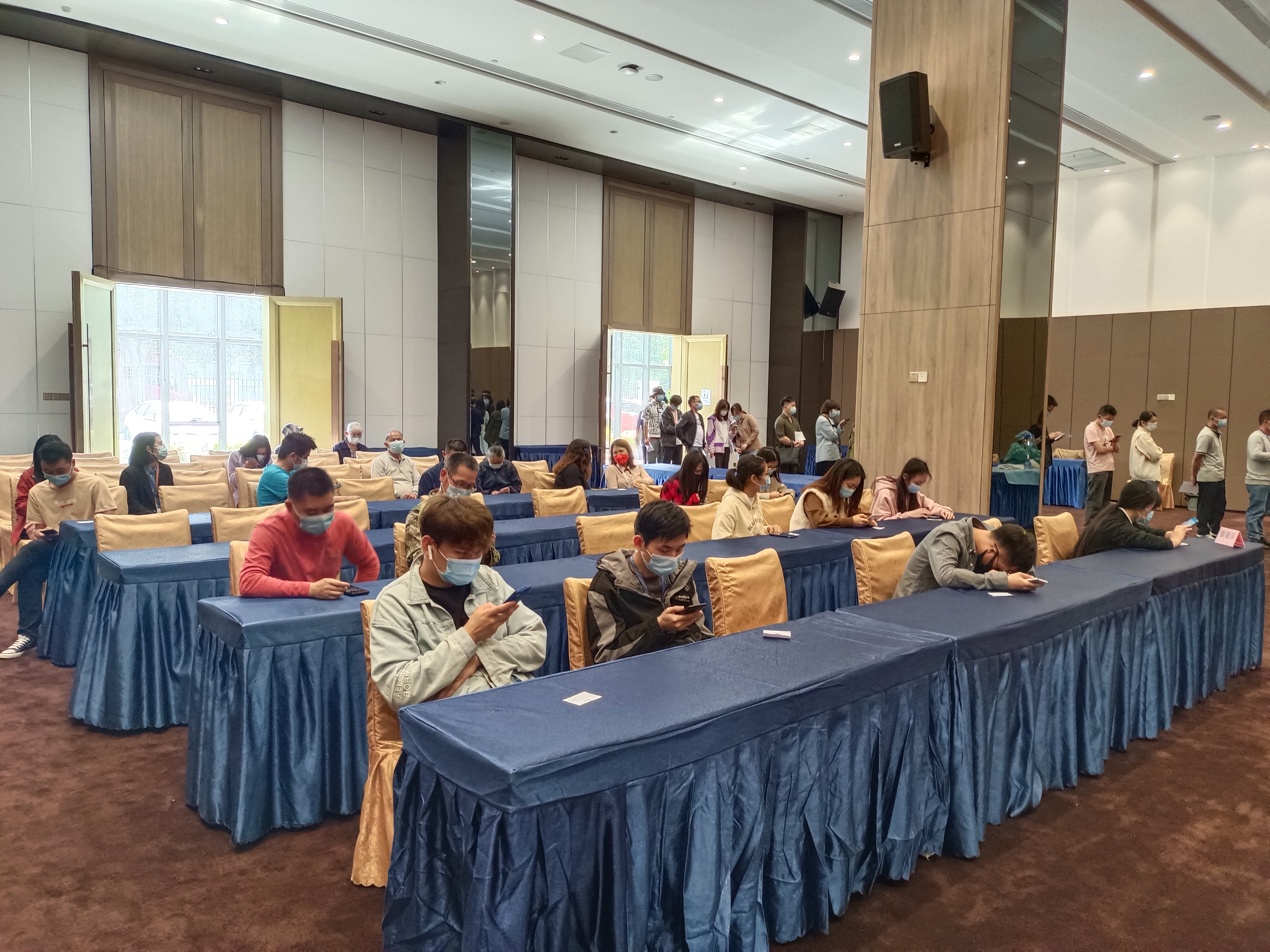 廣東醫(yī)谷開展新冠疫苗序貫加強(qiáng)免疫接種工作，為園區(qū)鞏固免疫長城